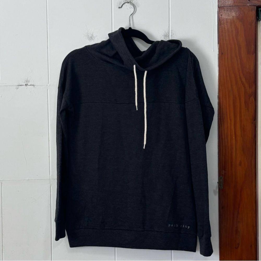 Outfitter Trading Co Park City Women's‎ Charcoal Cowl Neck  Hoodie XS